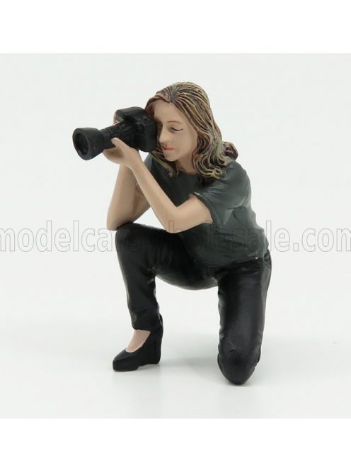 American Diorama - FIGURES DONNA - WOMAN WEEKEND CAR SHOW FIGURE 3 BLACK GREY