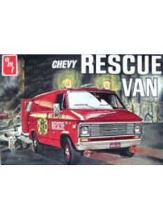 AMT - 1975 Chevrolet Rescue Van Molded in white