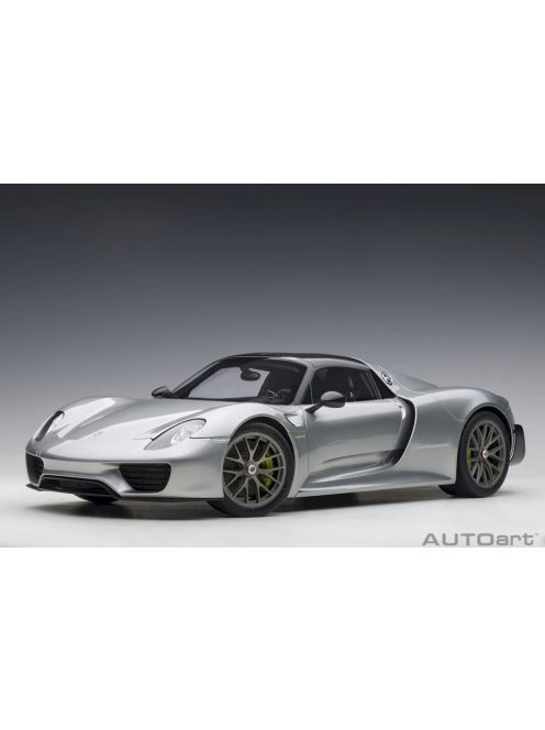 Autoart - 1:12 Porsche 918 Spyder GT Silver Metallic, 2013 (composite model/3 openings and workable rear spoiler and fuel cap) "with Weissach package" - AUTOart