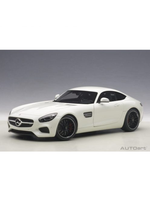 Autoart - 1:18 Mercedes-Amg Gt S 2015 (Designo Diamond White Bright) (Composite Model/Full Openings)