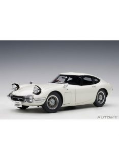   Autoart - 1:18 Toyota 2000Gt Coupe (White) 1965 (Composite Model/ Full Openings)