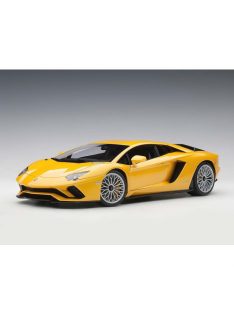   Autoart - 1:18 Lamborghini Aventador S 2017 (New Giallo Orion/Pearl Yellow (Composite Model/Full Openings)