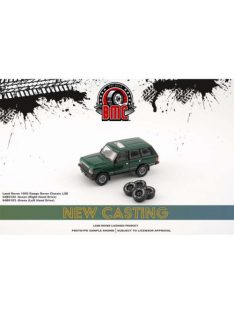   Bm-Creations - 1:64 1992 Range Rover Classic Lse, Green Left Hand Drive With An Extra Set Of Off Road Tires