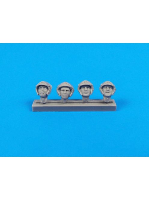 CMK - Universal Military Pilot Heads w/helmets (8 pcs)