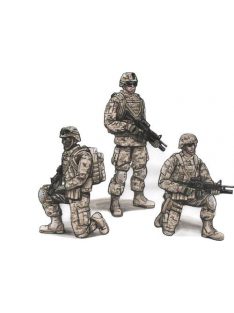   CMK - Two Kneeling Soldiers and Commanding Officer,US Army Infantry Squad 2nd Division