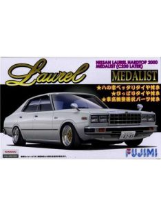 Fujimi - Nissan Laurel 2000 4Door Medarist 230 Later