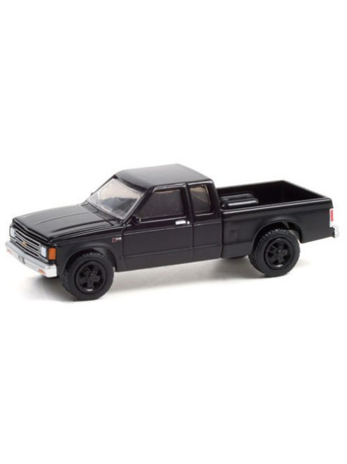 GREENLIGHT - Black Bandit Series 25 - 1988 Chevrolet S-10 Extended Cab Solid Pack