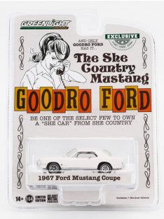   Greenlight - FORD USA MUSTANG COUPE 1967 - THE SHE COUNTRY MUSTANG SAND