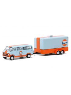   Greenlight - 1:64 Ford Club Wagon Gulf Oil with Enclosed Car Hauler 1972 - Hitch & Tow Series 20 - GREENLIGHT