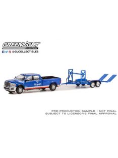   GREENLIGHT - Hitch & Tow Series 25 - 2020 Ram 2500 Laramie with Tandem Car Trailer - MOPAR Solid Pack