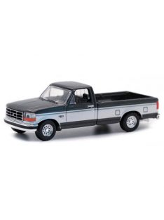   GREENLIGHT - Blue Collar Collection Series 10 - 1992 Ford F-250 - Two-Tone Silver and Gray Solid Pack