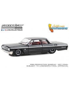   Greenlight - 1:64 Chevrolet Biscayne 1964 - Black with Red Interior - California Lowriders Series 4 - GREENLIGHT