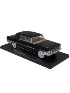 Hachette - 1:24 Zil 111D Cabriolet