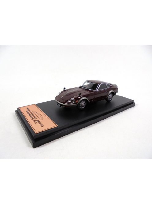 Hachette - 1:43 Nissan Fairlady 240ZG, 1971, Burgundy - HACHETTE