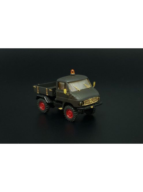 Hauler - MB Unimog 411  (Brekina)