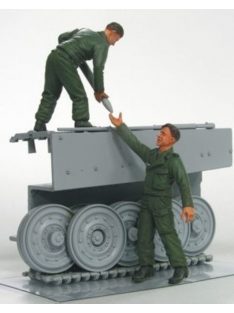 Hobby Fan - Tiger I Ammunation Supply- 2 Figures