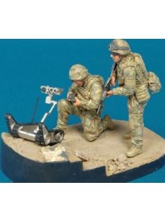 Hobby Fan - Ranger Reconn. OIF ISAF- 2Fig w/Robot