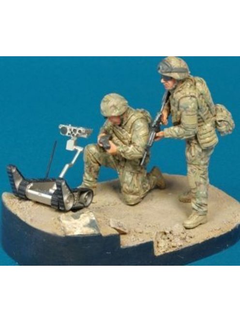 Hobby Fan - Ranger Reconn. OIF ISAF- 2Fig w/Robot