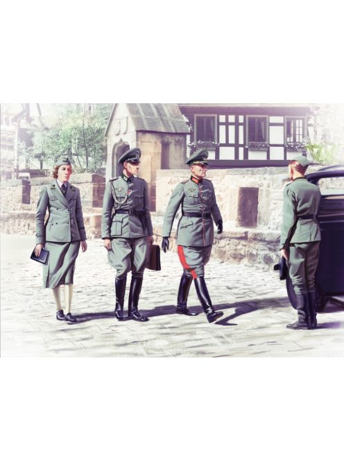 ICM - WWII German Staff Personel