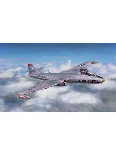 Italeri - B-57B Canberra Aircraft (1387)