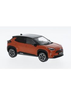 Ixo-Models - Toyota Yaris Cross orange IXO 1:43