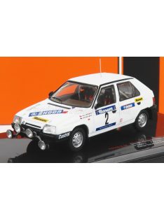   Ixo-Models - SKODA FAVORIT 136L N 2 RALLY VALASSKAA ZIMA 1989 P.SIBERA - P.GROSS WHITE