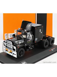   Ixo-Models - Mack R-Series Tractor Truck 3-Assi 1966 Matt Black