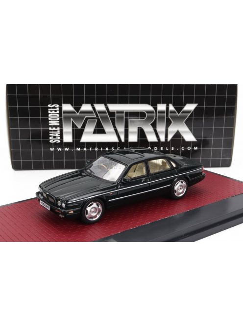 Matrix Scale Models - JAGUAR XJR X300 1994 BRITISH RACING GREEN