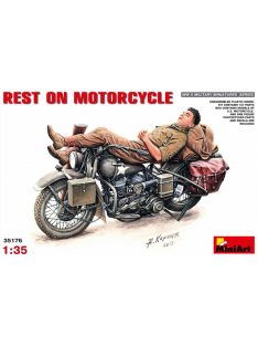 MiniArt - Rest on Motorcycle