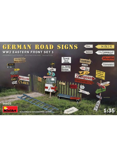 Miniart - German Road Signs WW2 Eastern Front Set 1