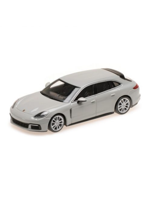 Minichamps - 1:43 Porsche Panamera 4E-Hybrid Sport Turismo - 2017 - Kreide