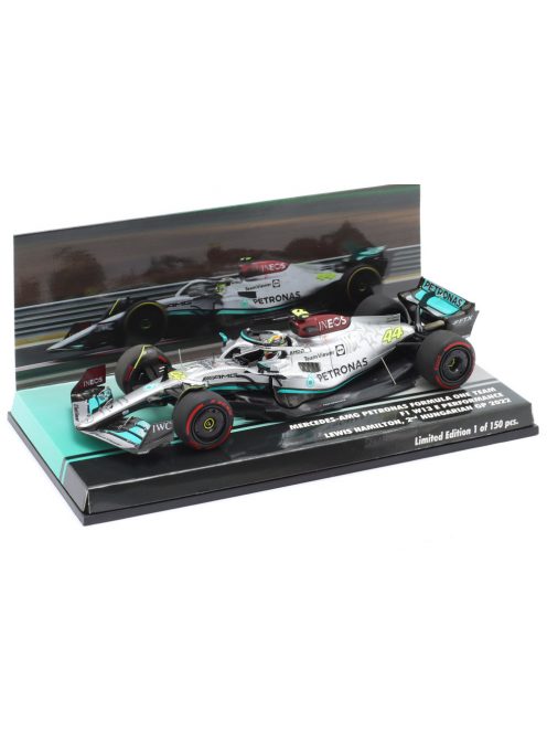 Minichamps - MERCEDES GP F1 W13E TEAM MERCEDES-AMG PETRONAS F1 N 44 2nd HUNGARIAN GP 2022 LEWIS HAMILTON SILVER GREEN