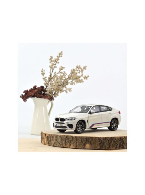 NOREV - 1:18 BMW X6 M 2015 White with stripes - Limited Edition 200 pcs. - NOREV