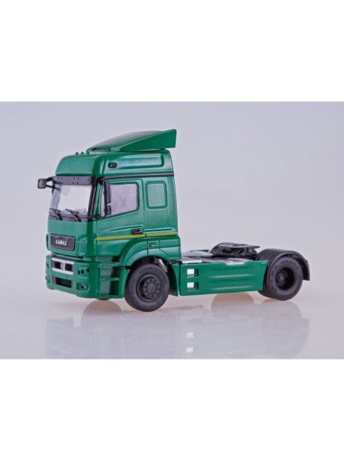 Paokamaz - 1:43 Kamaz-5490 Tractor Truck /Green/