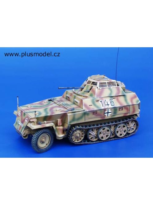 Plus Model - Sd.Kfz 250/9 Neu