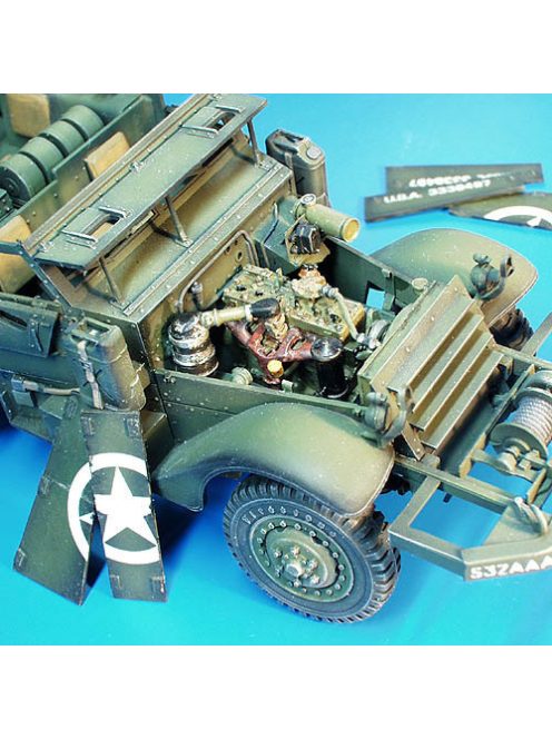 Plus Model - U.S. Troop Carrier Halftrack – engine set