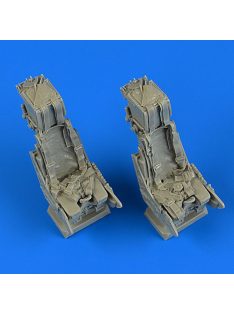   Quickboost - Panavia Tornado ejection seats with safety belts for Revell