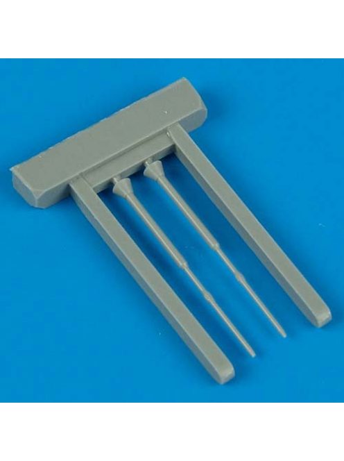 Quickboost - 1/48 Su-27 Flanker B pitot tubes