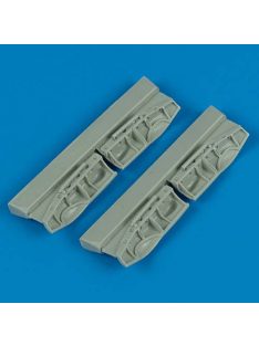 Quickboost - 1/72 Beaufighter undercarriage covers