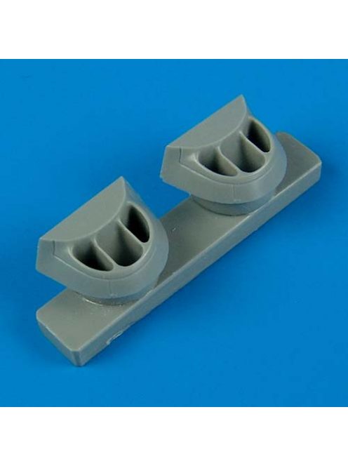 Quickboost - 1/72 P-38J Lightning correct air intakes