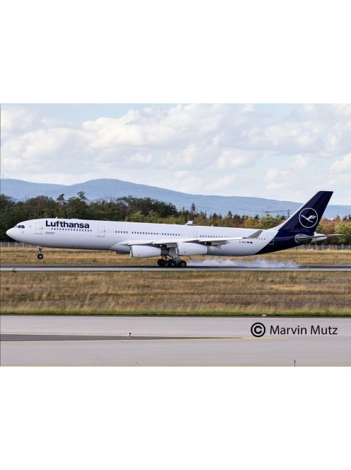 Revell - A340-300 Lufthansa New Livery