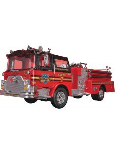 Revell - Mack Fire Pumper