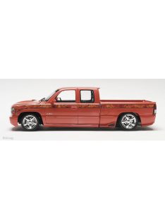 revell - 1999 Chevy Silverado Custom Pickup