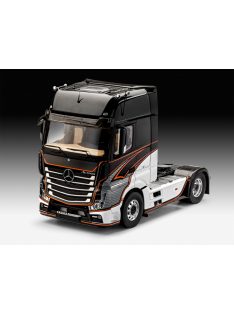 Revell - Mercedes-Benz Actros MP4