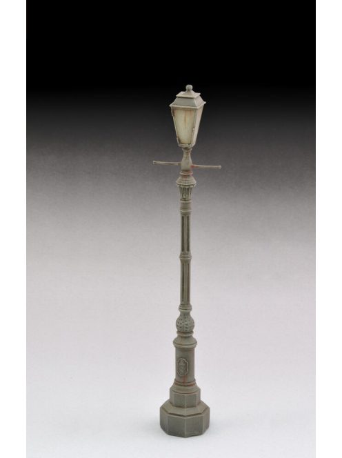 Royal Model - Antique street lamp