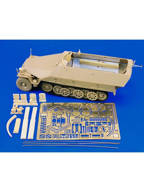 Royal Model - Sd. Kfz. 251 D