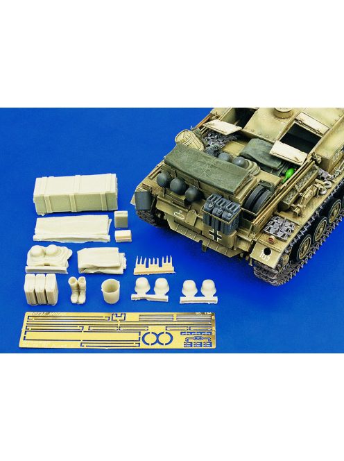 Royal Model - Stowage StuG D (Dragon kit