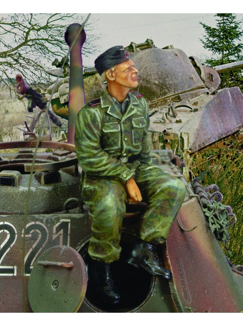 Royal Model - Waffen SS tanker sitting on turret-WWII