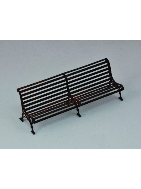 Royal Model - Park bench