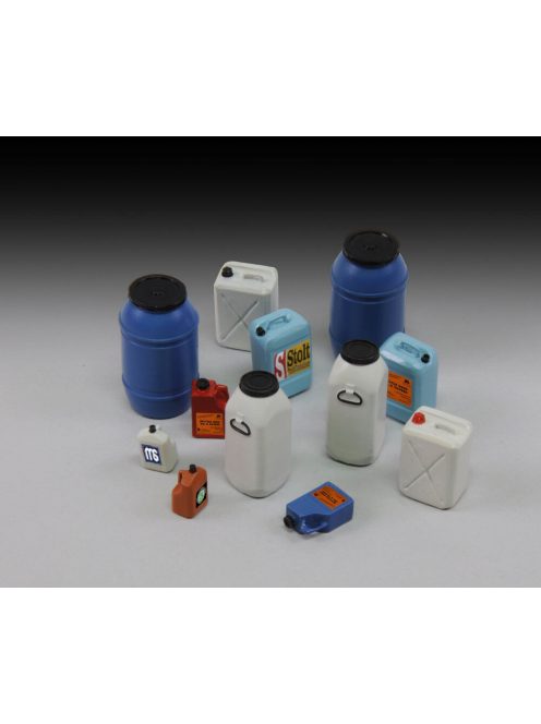 Royal Model - Plastic chemical/water containers & bottles